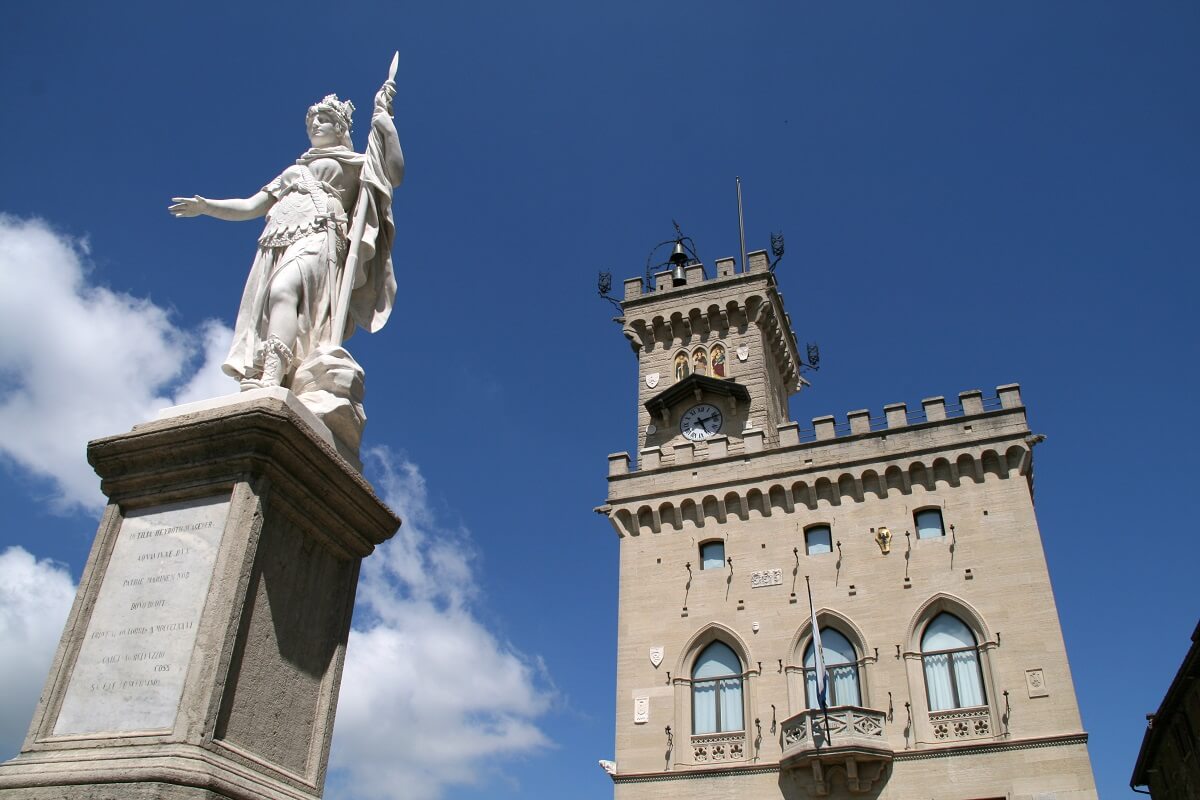 La facciata del palazzo