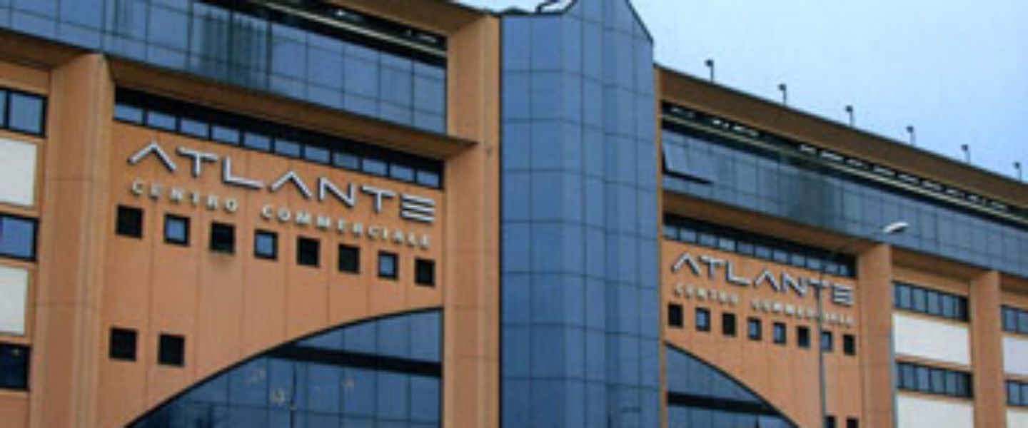 Einkaufszentrum Centro Atlante